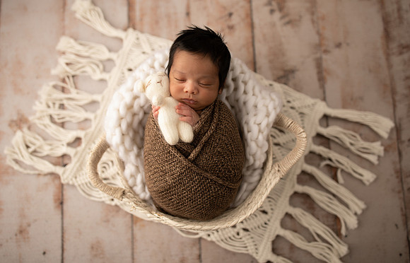Kelly Saxon Photography | Nashville & Murfreesboro Tennessee Newborn and Maternity Photographer