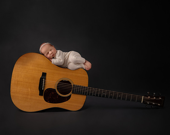 Kelly Saxon Photography | Nashville & Murfreesboro Tennessee Newborn and Maternity Photographer