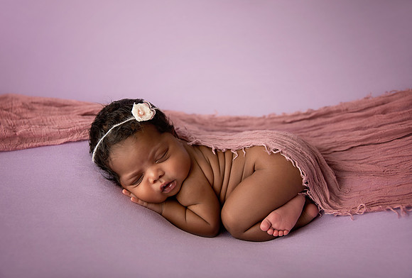 Kelly Saxon Photography | Nashville & Murfreesboro Tennessee Newborn and Maternity Photographer
