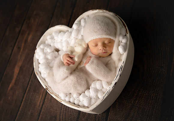 Kelly Saxon Photography | Nashville & Murfreesboro Tennessee Newborn and Maternity Photographer